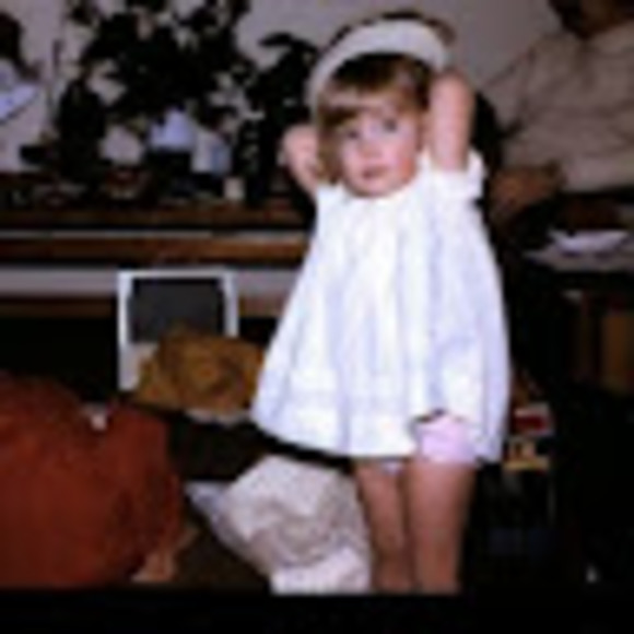 Meet your Posher, Suzanne - Picture 1 of 1